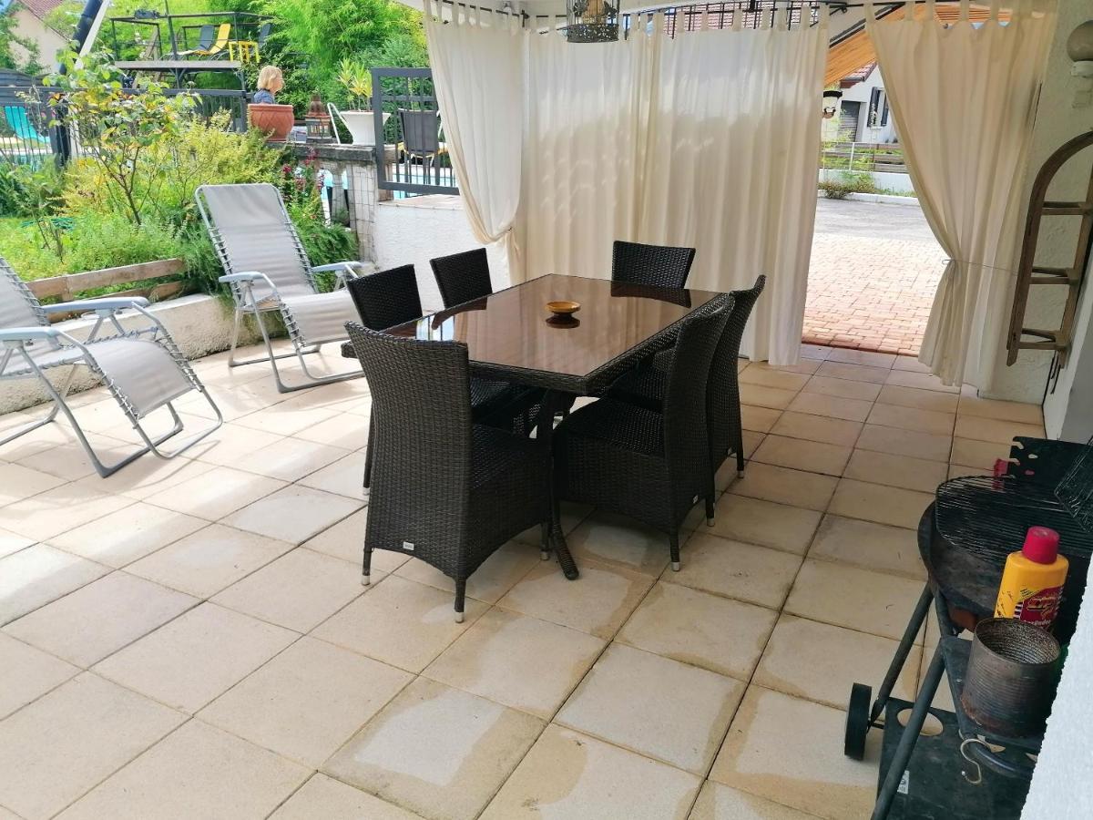Appartement Lumineux A Voreppe Avec Piscine Esterno foto